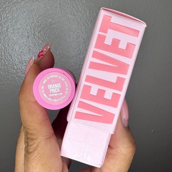 JEFFREE STAR COSMETICS Velvet Trap Lipstick “Orange Prick” NWT - Picture 2 of 3